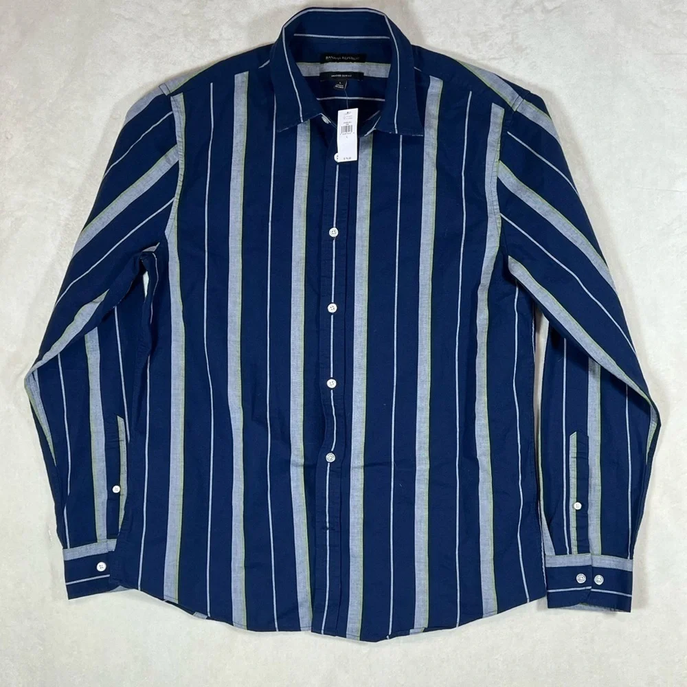 NWT Banana Republic Untucked Slim Fit Large Men's Striped Blue Shirt Summer